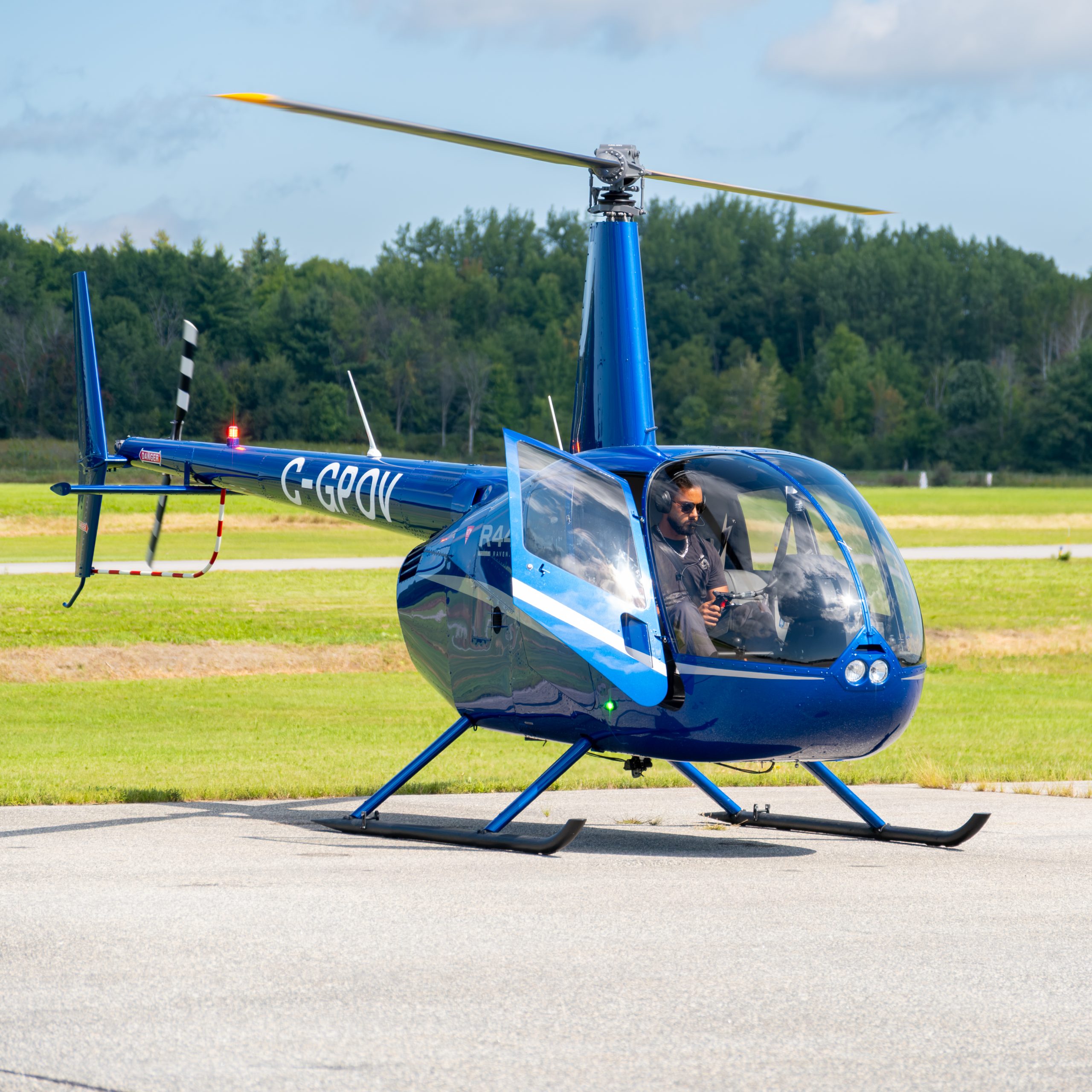 Robinson R44
