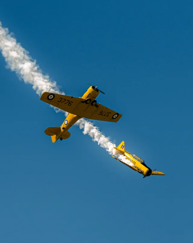 De retour dans les airs et à pleine puissance ! Yellow Thunder a offert une autre démonstration spectaculaire de vol en formation pour AERO Gatineau-Ottawa 2026. 💛💛
—
Back in the sky and back at full throttle. Yellow Thunder delivered another spectacular display of formation flying for AERO Gatineau-Ottawa 2026. 💛💛

#aerogatineauottawa2026 #yellowthunder #airshow